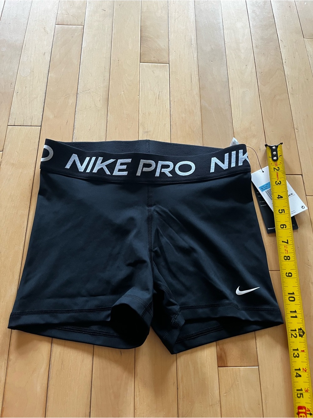 Nike Pro Black Women's Bike Shorts with White Logo - Picture 2 of 6